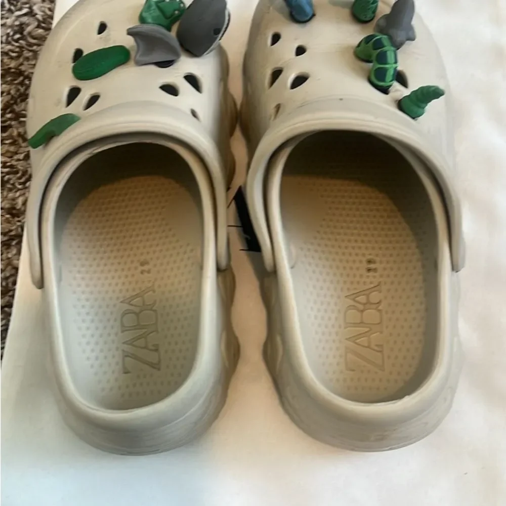Zara Kids Clogs with Charms size 11.5-12